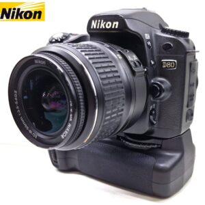 Câmera Nikon D80 10MP kit Lente DX 18-55mm e Grip - 13.280 Clicks